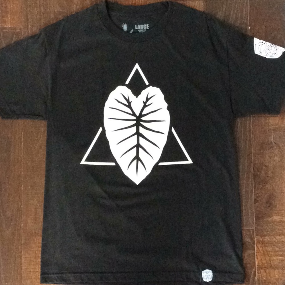 Men’s large farmers market Hawaii t-shirt